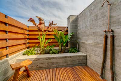  Organic Vacation Home Bathroom. Modern Hacienda  by HABITAT Studio.
