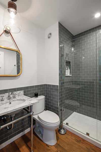  Contemporary Beach House Bathroom. 2 Pierce Lane by HABITAT Studio.