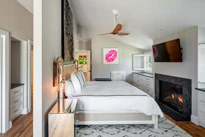  Beach Style Beach House Bedroom. 2 Pierce Lane by HABITAT Studio.