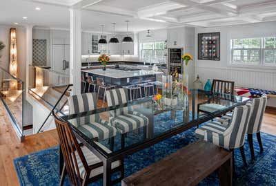  Contemporary Beach House Dining Room. 2 Pierce Lane by HABITAT Studio.