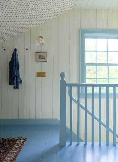 English Country Country House Entry and Hall. Litchfield Guest Cottage by Studio Dorion.