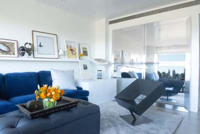  Contemporary Eclectic Apartment Living Room. Living With Statement Art by Vicente Wolf Associates, Inc..