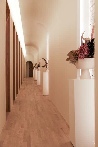  Minimalist Organic Retail Entry and Hall. The Next - An Aesthetic Boutique by Two Muse Studios.