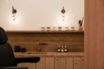  Minimalist Organic Retail Workspace. The Next - An Aesthetic Boutique by Two Muse Studios.