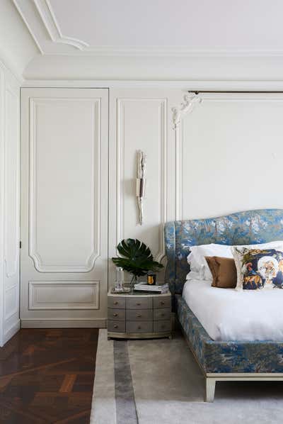  Regency Family Home Bedroom. Notting Hill Villa by Spinocchia Freund.