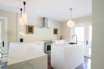  Transitional Family Home Kitchen. kendall residence by mr alex TATE.