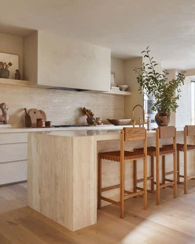  Organic Family Home Kitchen. Briar Hill Project by Montana Labelle Design.