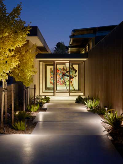 Modern Entry and Hall. Horse Hill by Studio Collins Weir.