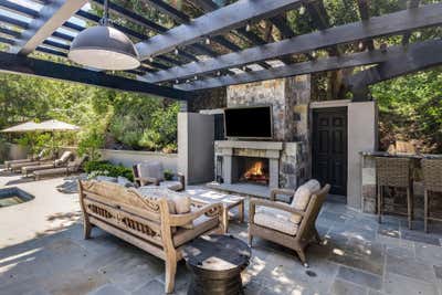  Mid-Century Modern Family Home Exterior. Benedict Canyon by David Brian Sanders Interiors.