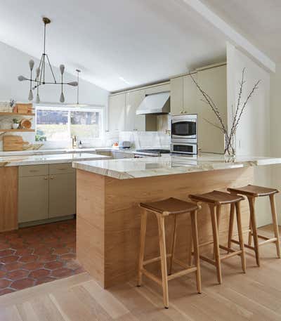  Mid-Century Modern Family Home Kitchen. Rocomare by Veneer Designs.