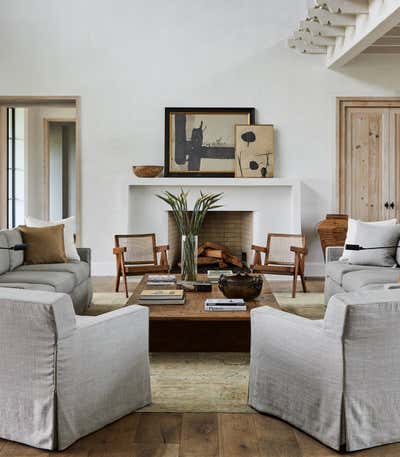 Mid-Century Modern Beach House Living Room. Jupiter Island House by Betsy Brown Inc.