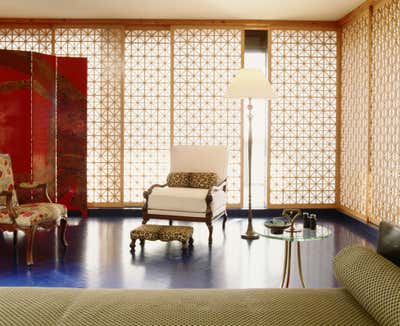  Transitional Living Room. Miami art collector by Dana Nicholson Studio Inc..