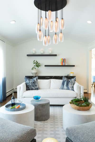  Modern Family Home Living Room. East Hills by New York Interior Design, Inc..