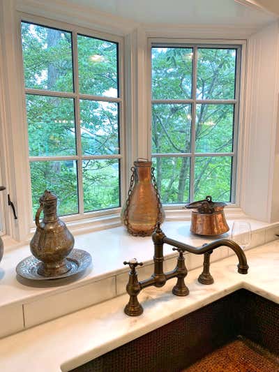  Preppy Family Home Kitchen. The Sawyers: First Floor by Feng Shui Style.