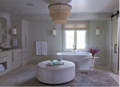  Traditional Family Home Bathroom. Sunrise Road by Ruggles Mabe Studio.