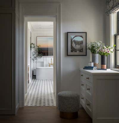  Mediterranean Family Home Bathroom. Mediterranean Revival by Studio AM Architecture & Interiors.