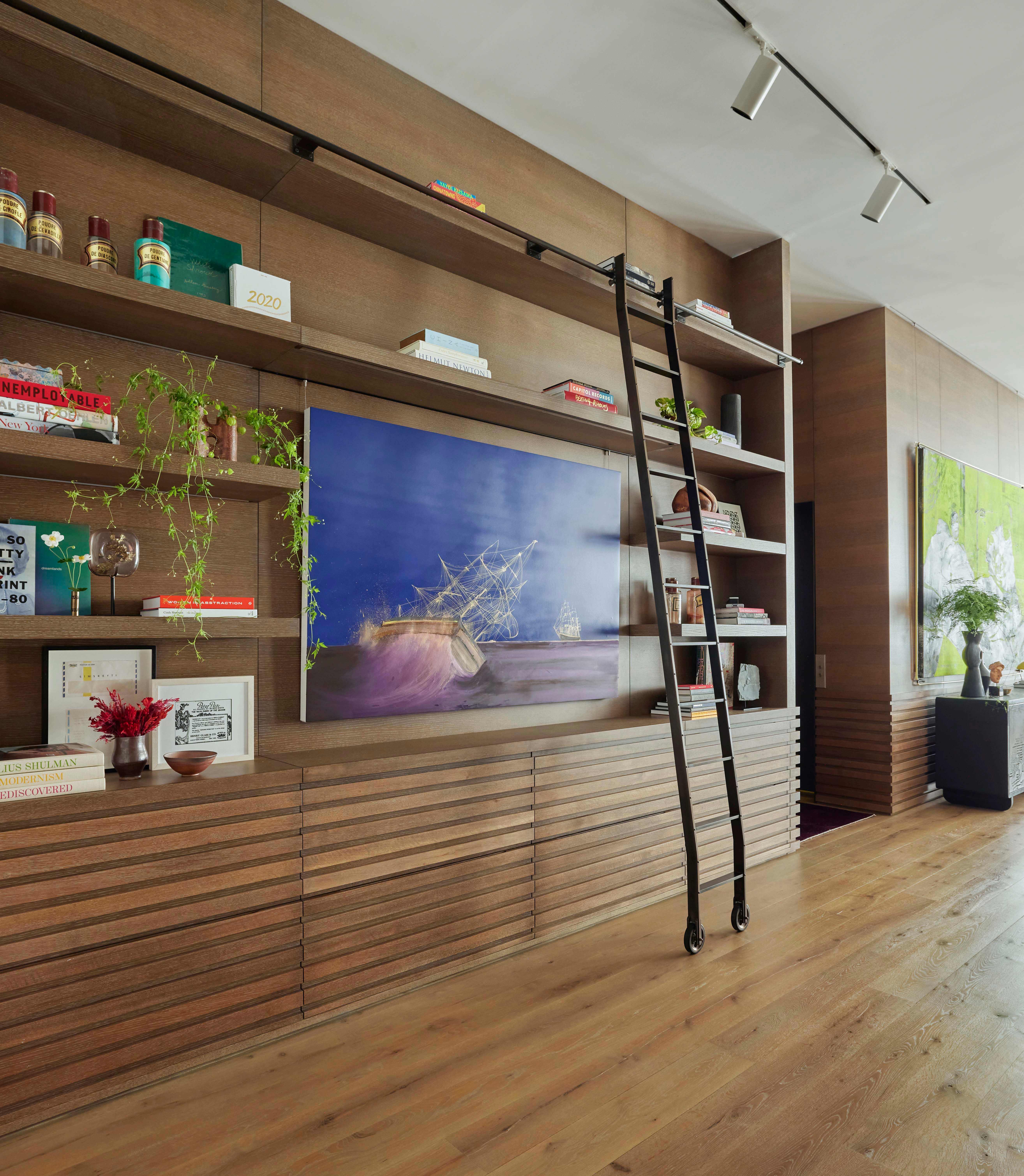 Contemporary Entry and Hall