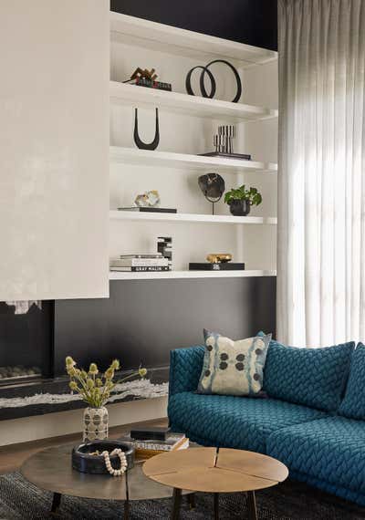  Contemporary Modern Family Home Living Room. Winchester II by Studio Gild.