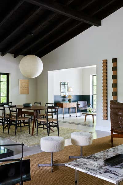  Contemporary Beach House Dining Room. Miami Beach Bungalow by GRISORO studio.