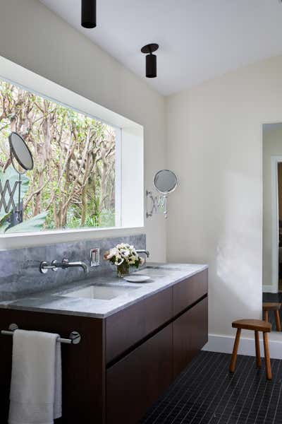 Mid-Century Modern Bathroom. Miami Beach Bungalow by GRISORO studio.