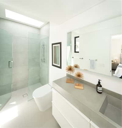  Modern Beach House Bathroom. Walnut by VerteX Design Studio.