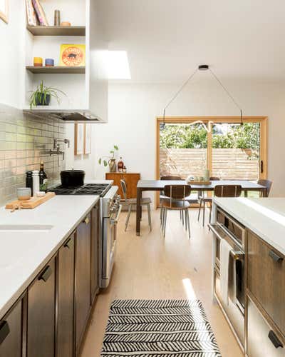  Mid-Century Modern Minimalist Family Home Kitchen. Tabor Modern by THESIS Studio Architecture.