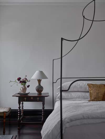  English Country Family Home Bedroom. Oakdale by Anna Booth Interiors.