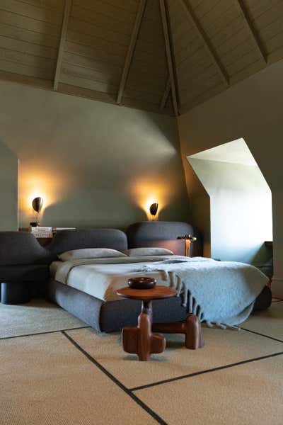  Mid-Century Modern Bedroom. Pacific Heights Residence II by Studio AHEAD.