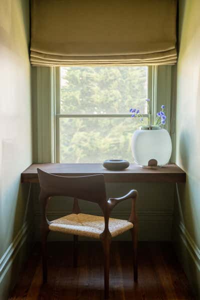  Minimalist Rustic Bedroom. Pacific Heights Residence II by Studio AHEAD.