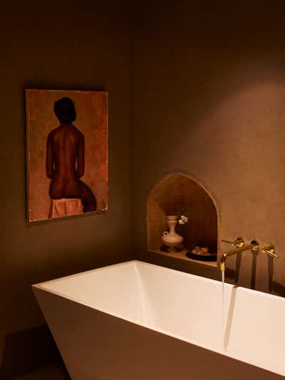  Modern Family Home Bathroom. Beachwood Canyon by Night Palm Studio.