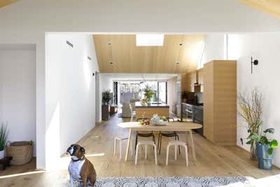  Minimalist Living Room. Curson Residence by Nwankpa Design.