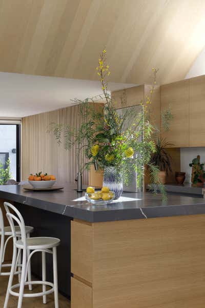  Minimalist Kitchen. Curson Residence by Nwankpa Design.