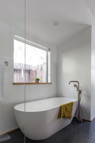  Modern Family Home Bathroom. Curson Residence by Nwankpa Design.