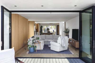  Minimalist Coastal Family Home Patio and Deck. Curson Residence by Nwankpa Design.