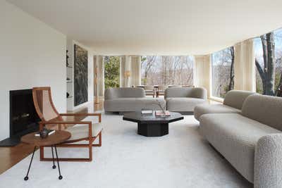  Mid-Century Modern Minimalist Country House Living Room. Hudson Valley Glass House by Magdalena Keck Interior Design.