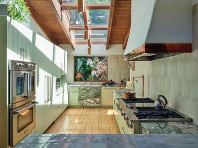  Craftsman Family Home Kitchen. Beverly Hills by Proem Studio.