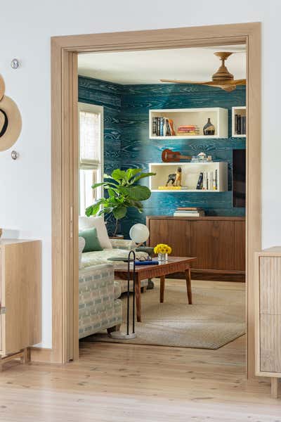  Cottage Living Room. Sullivan's Mix by Jill Howard Design Studio.