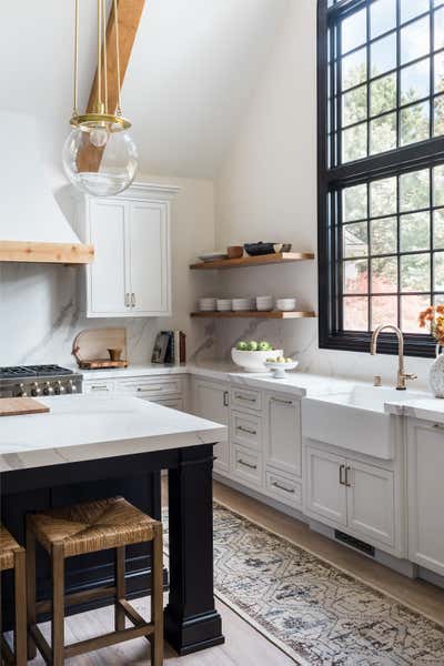  English Country Farmhouse Kitchen. Project Natura Mod by Lawless Design.