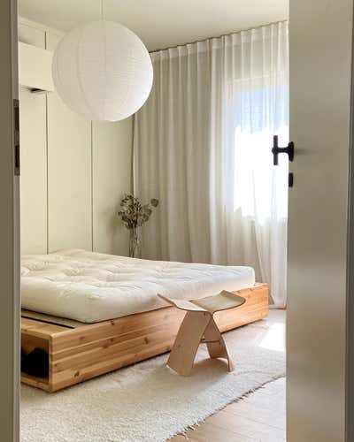  Arts and Crafts Scandinavian Family Home Bedroom. 70s Bungalow by ZWEI Design.