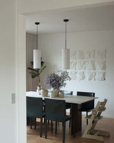  French Scandinavian Family Home Dining Room. 70s Bungalow by ZWEI Design.
