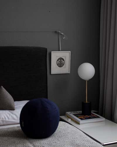  Minimalist Apartment Bedroom. Compact Living by ZWEI Design.