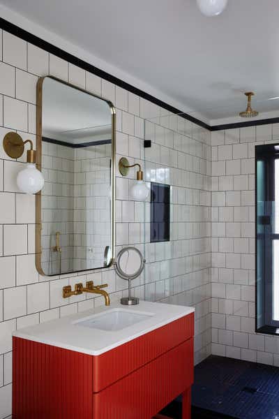  Country Farmhouse Family Home Bathroom. Fort Green Townhouse by Chused & Co.
