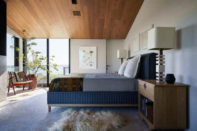  Minimalist Organic Beach House Bedroom. Signal Hill by Chused & Co.