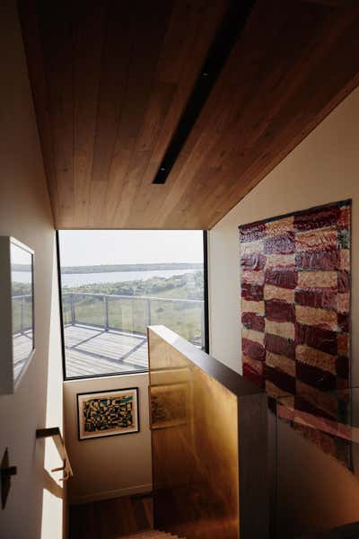  Contemporary Minimalist Beach House Entry and Hall. Signal Hill by Chused & Co.