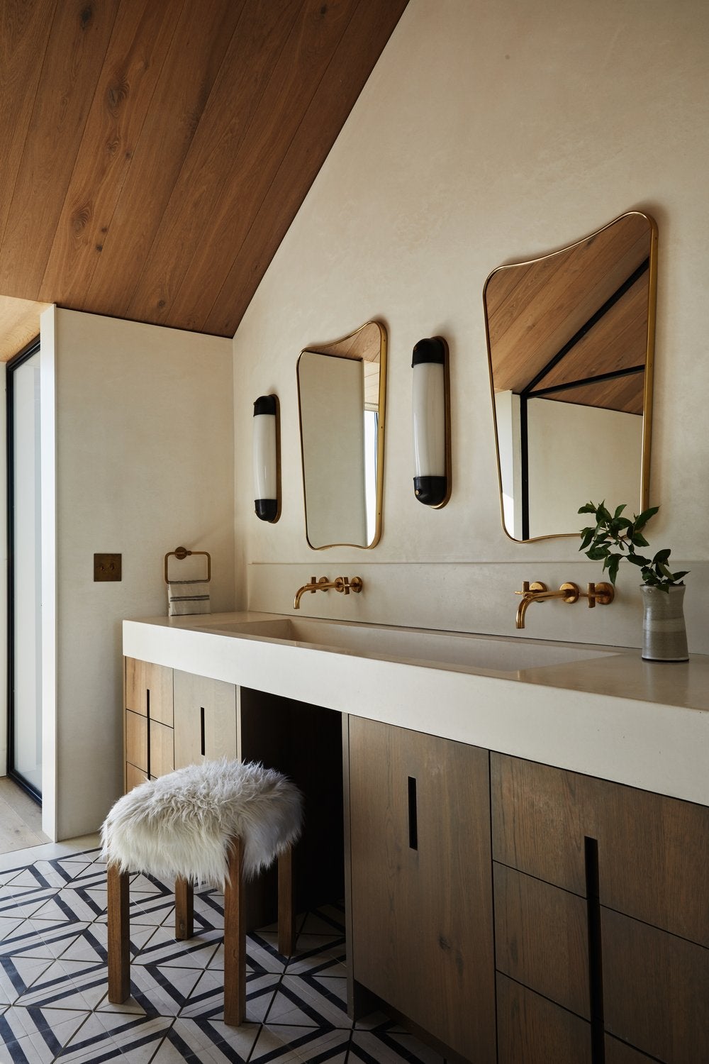 Contemporary Bathroom