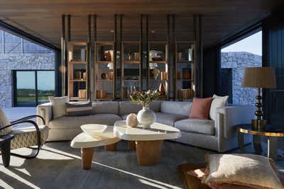  Mid-Century Modern Beach House Living Room. Signal Hill by Chused & Co.