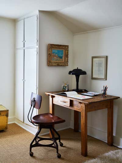  Transitional Country House Office and Study. Connecticut Farmhouse by Chused & Co.