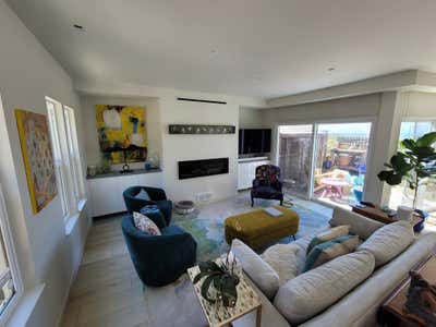  Contemporary Organic Beach House Living Room. King-ly Views by Compass ReDesign.