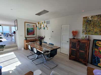  Contemporary Organic Beach House Dining Room. King-ly Views by Compass ReDesign.