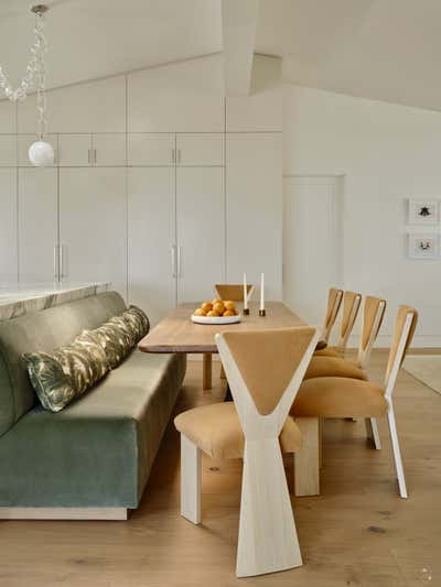  Mid-Century Modern Family Home Dining Room. Pacific Palisades by Two Muse Studios.